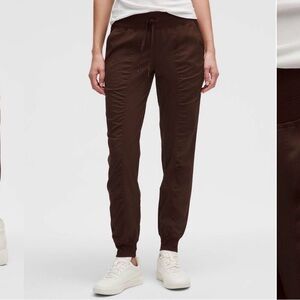 LULULEMON NWT Dance Studio Mid-Rise Joggers size 4 in lava cake